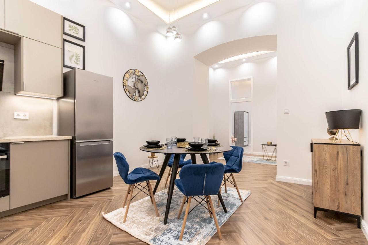 Assea Elegant Apartment With 2 Bedroom In Downtown 布达佩斯 外观 照片